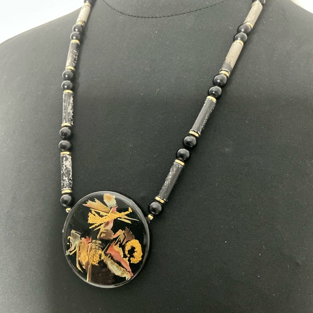 Vintage Black and Gold Artistic Pendant Necklace
